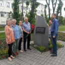 Возложение цветов к мемориалам павшим на полях Великой Отечественной войны - Профсоюзная организация УрФУ